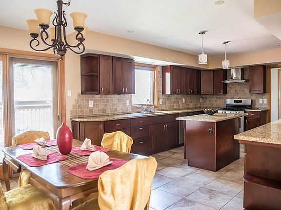 5th image of 12473 Bentbrook Dr