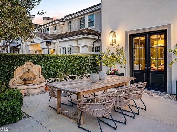 4th image of 526 Riverside Ave