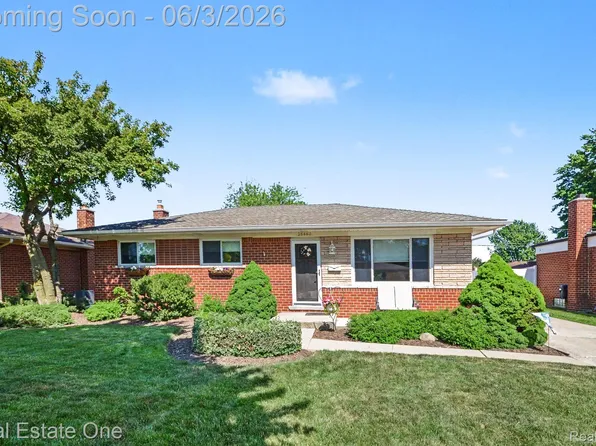 28460 Bradner Dr, Warren, MI 48088