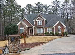 304 Whitcomb Hl, Peachtree City, GA