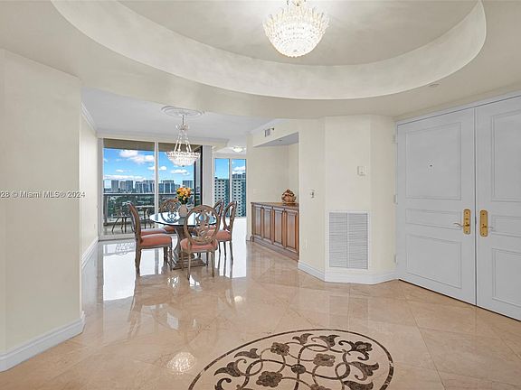 4th image of 19333 Collins Ave APT 1503