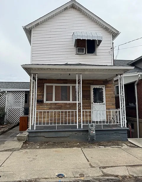 320 Castner Ave