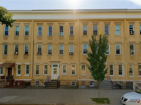 652 73rd St, Brooklyn, NY 11209