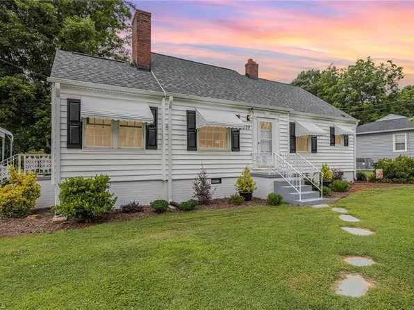 2129 Wrenn St, Burlington, NC 27215