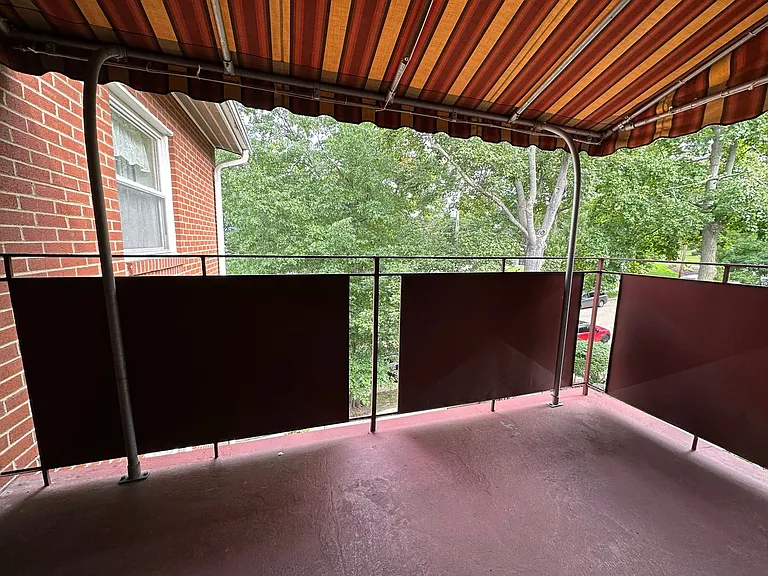 360 Maryland Ave — Photo 55