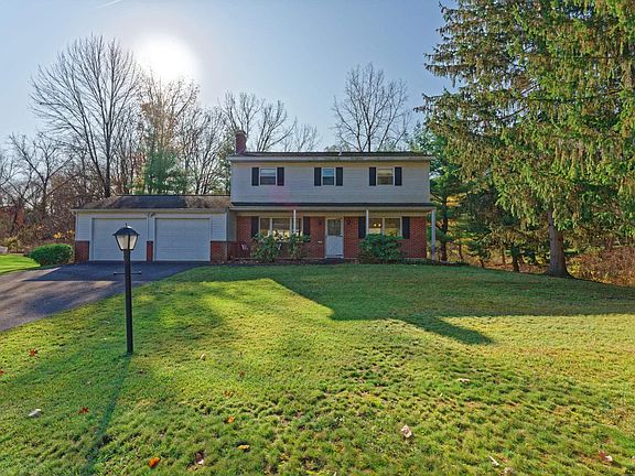 2nd image of 3 Appletree Ln