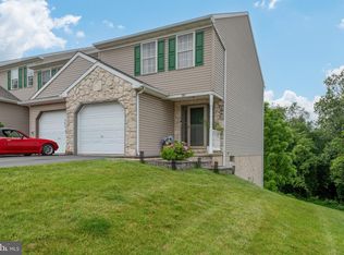 343 Oak Ridge Dr, Mountville, PA 17554