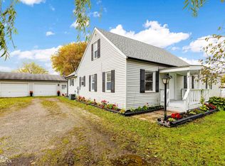 1844 Wadhams Rd, Saint Clair, MI 48079