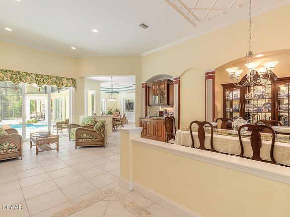 5th image of 1400 Kinnard Cir