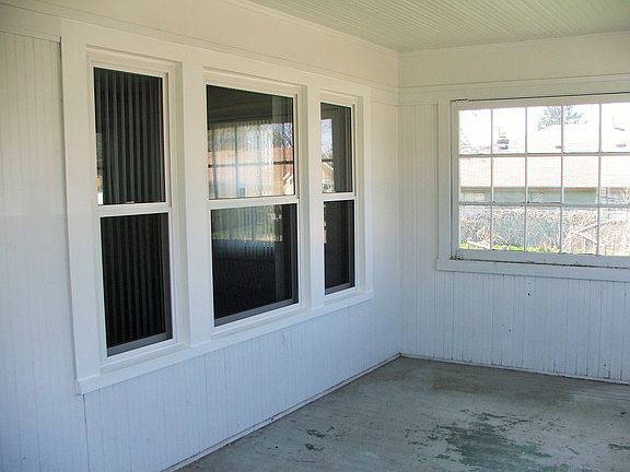 915 E Havens (3)_04162015