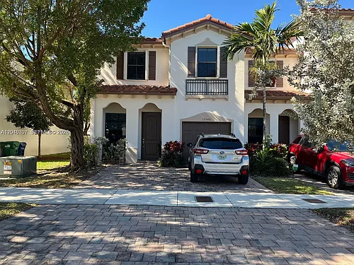17548 SW 153rd Ct Photo 1