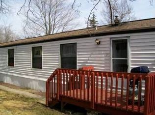 16 Elmdale Ct, Lake Ariel, PA 18436