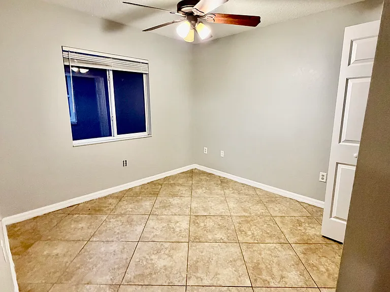 4316 Country Hills Blvd — Photo 8