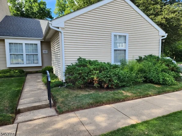 91 Stonehedge Ct #91, Franklin Twp., NJ 08873