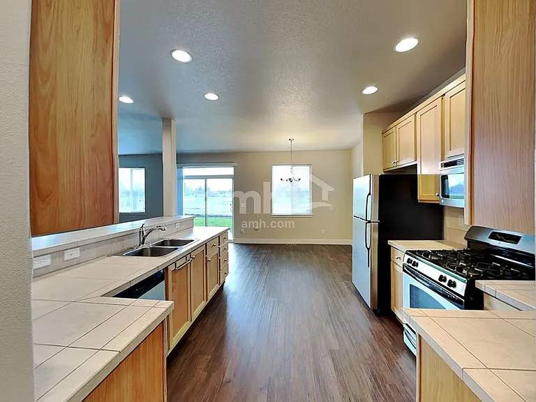 1378 Alpine Lakes St SE — Photo 4