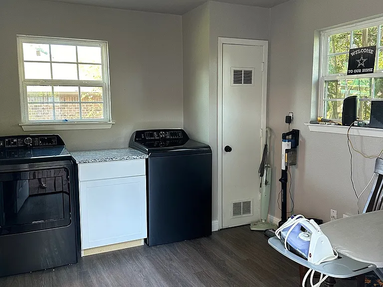 834 Nash St — Photo 8