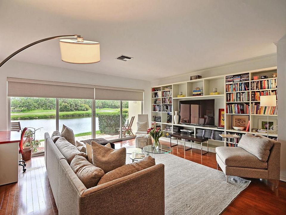 1st image of 300 Harbour Dr APT 501D