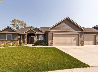 3950 Cedarwood Rd NE, Rochester, MN 55906