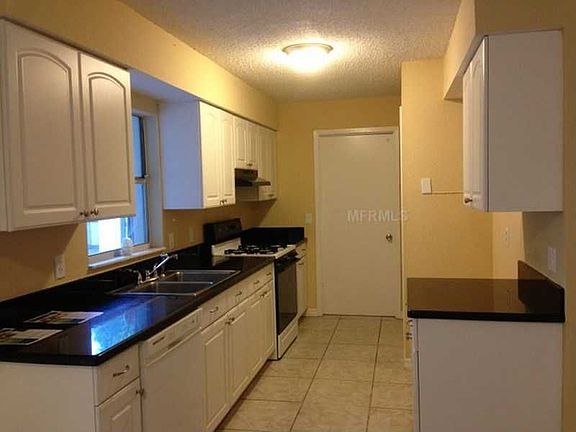 4th image of 374 Kingsley Dr