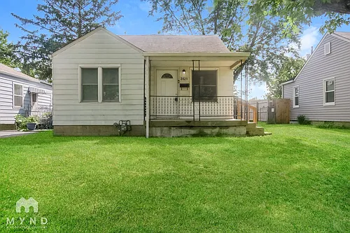 2021 N Drexel Ave Photo 1