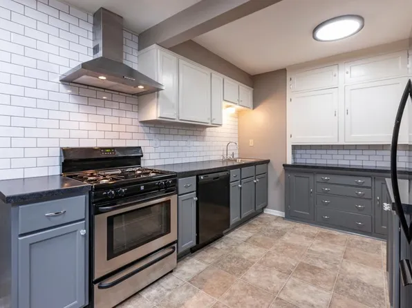 756 Fairview Ave N, Saint Paul, MN 55104