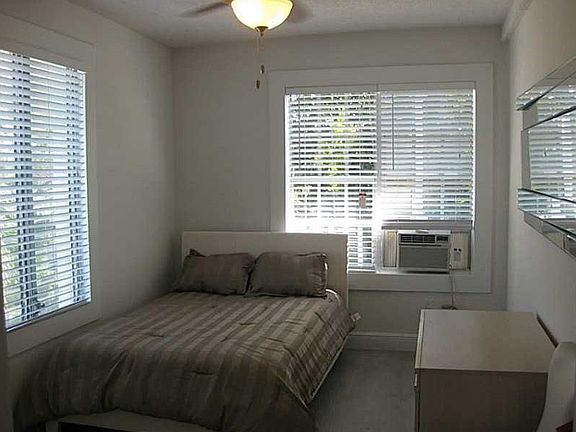 4th image of 842 Meridian Ave APT 3H