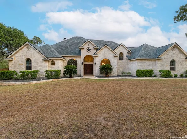 140 Legacy Trail Drive, La Vernia, TX 78121