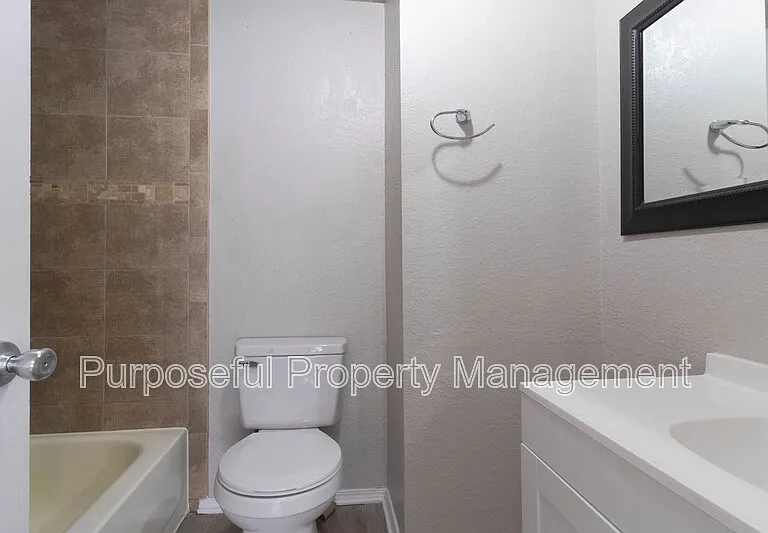 313 Belmont Dr — Photo 19