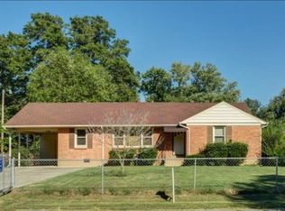 202 Rebecca Ln, Clarksville, TN 37042