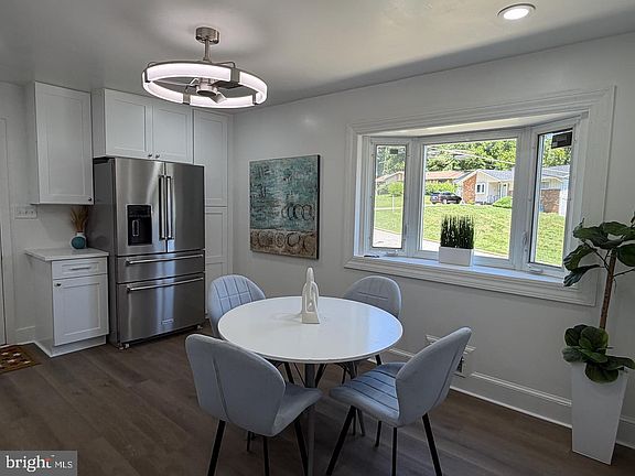 5th image of 6505 Acorn Ct