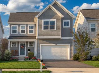 813 Mildenhall Ct, Purcellville, VA 20132