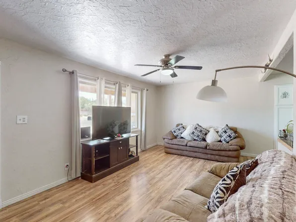 5700 Euclid Ave NE, Albuquerque, NM 87110