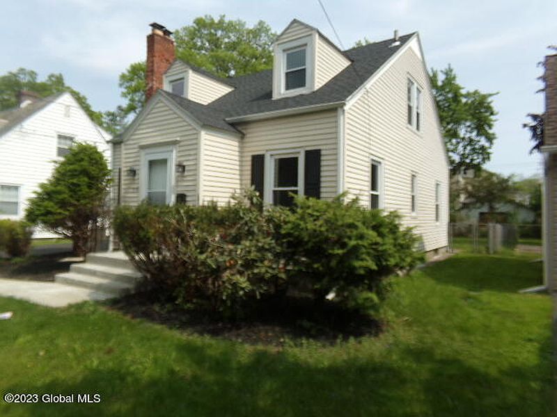 5th image of 1130 Van Curler Avenue