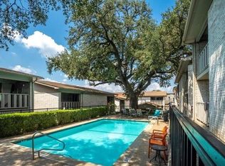 1304 Summit St APT 211, Austin, TX 78741