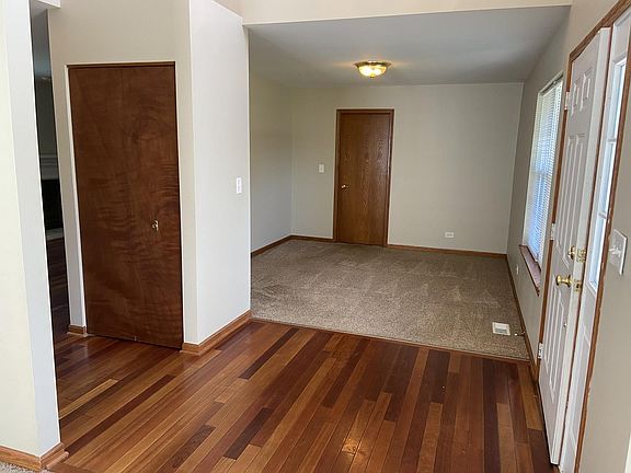 4th image of 133 N Brittany Ln