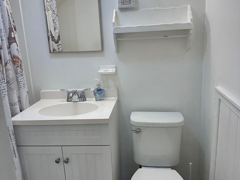 1st image of 9 Washington St APT 1