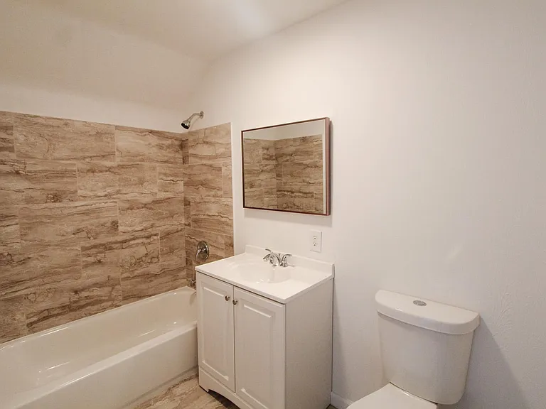 11920 Browning Ave — Photo 16
