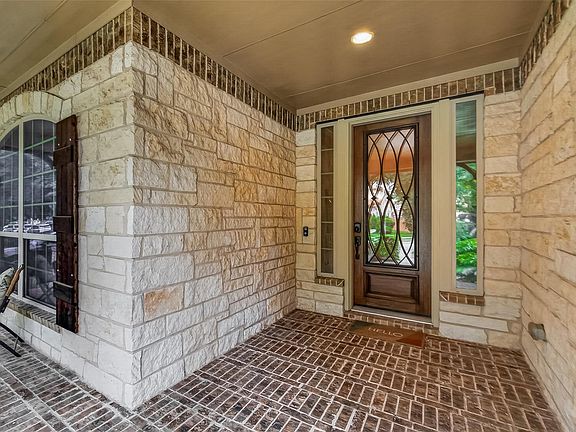 4th image of 3835 Dortmund Dr