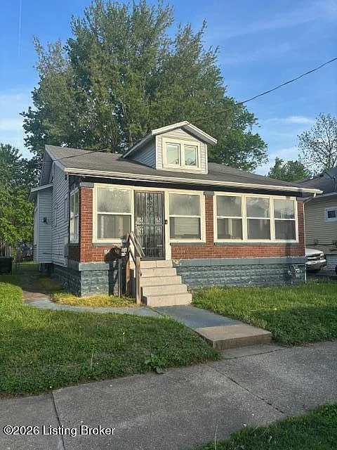 114 N 46th St photo 1
