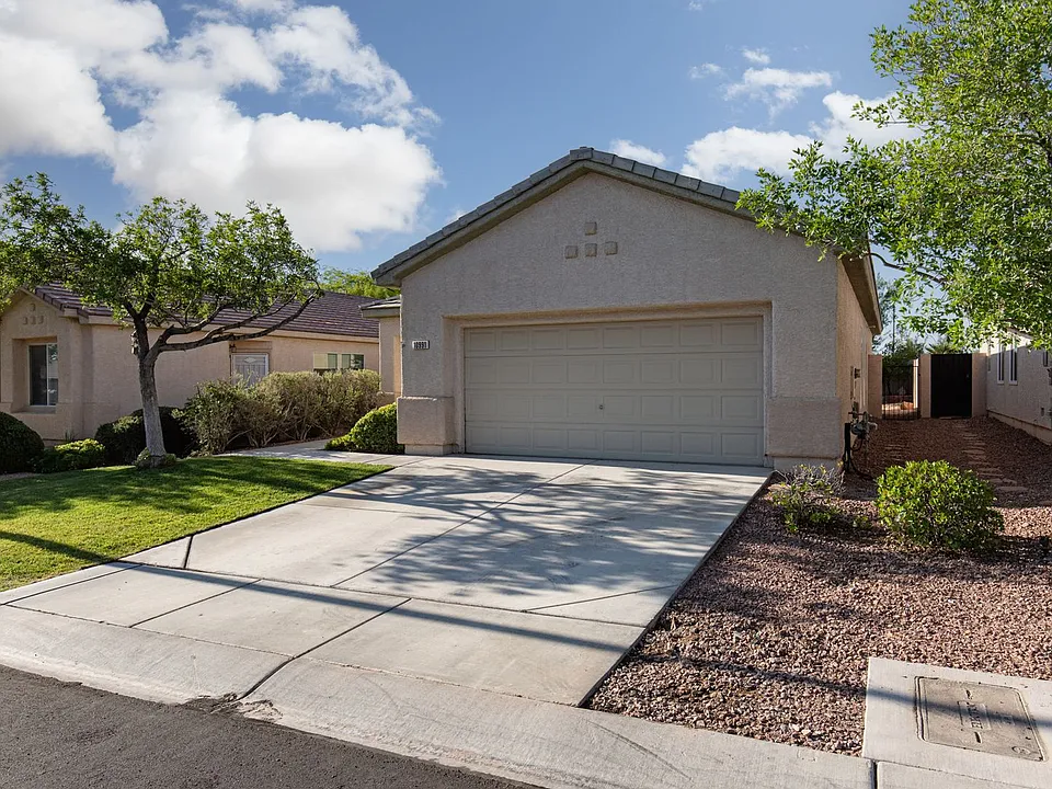 10991 Pumpkin Ridge Ave