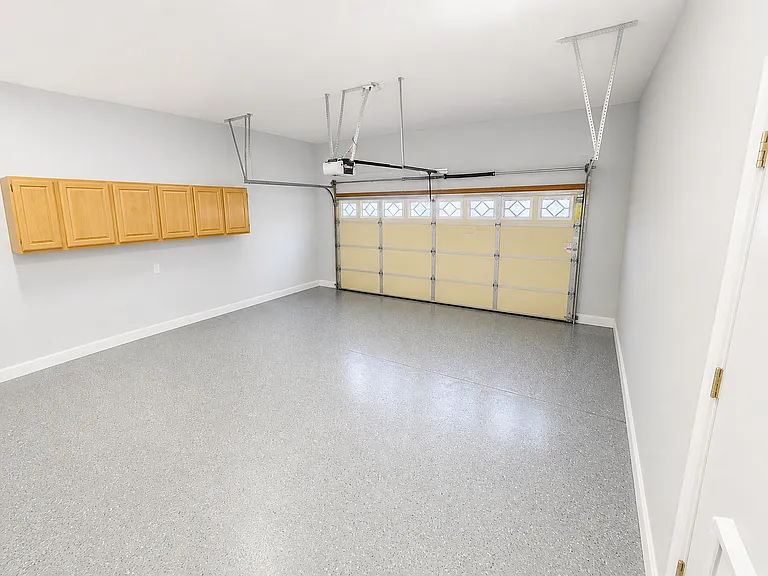 21206 Tallman Ct — Photo 32