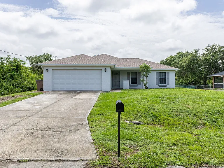 6012 Thrush Ave — Photo 12