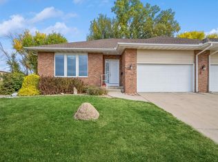 1528 Bilgarie Ct NE, Cedar Rapids, IA 52402