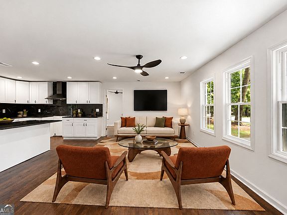 5th image of 3406 Longleaf Dr