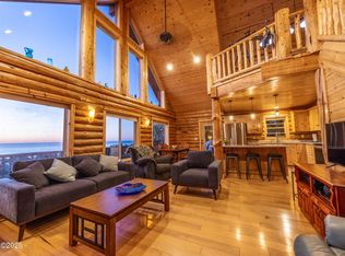 240 Windsong St, Yachats, OR 97498