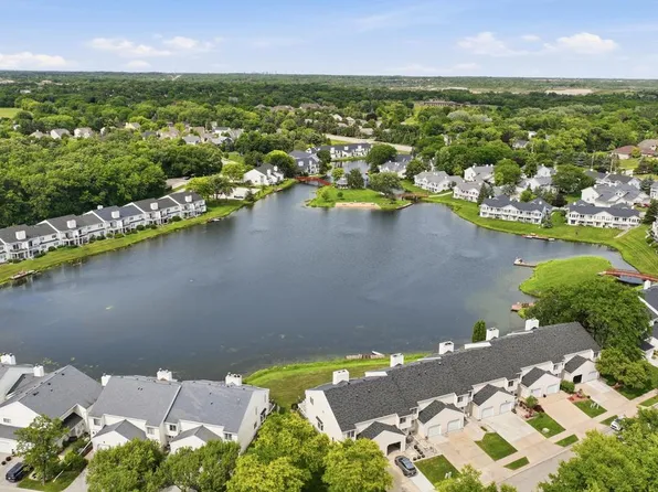 8306 S Tuckaway Shores DRIVE, Franklin, WI 53132