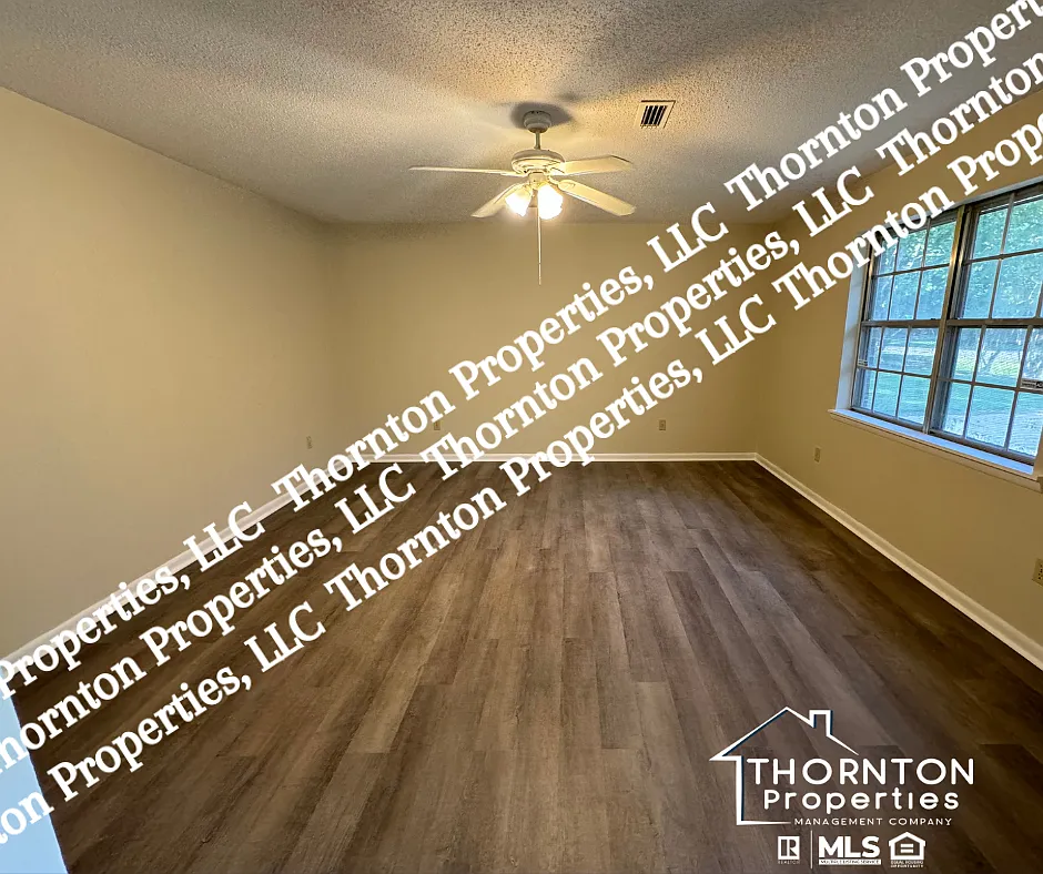 3 bed, 1604 sqft, $1,300 — Photo 4