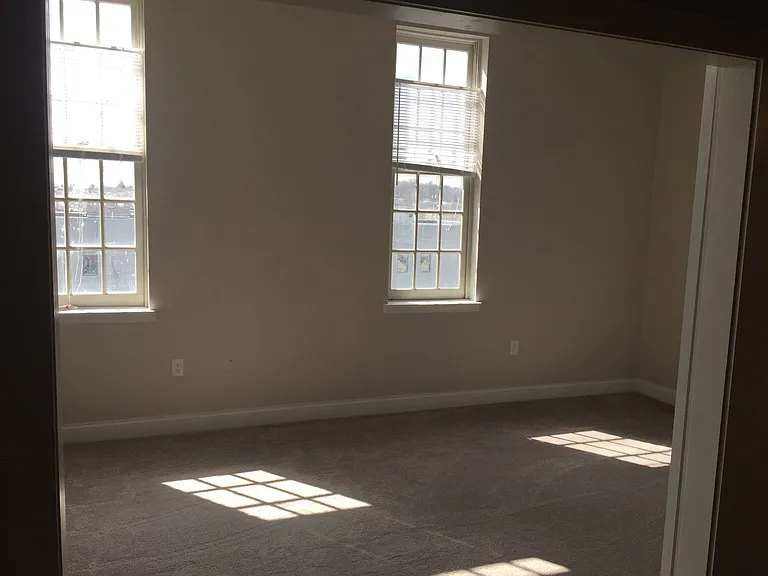 238 N George St #206 — Photo 5