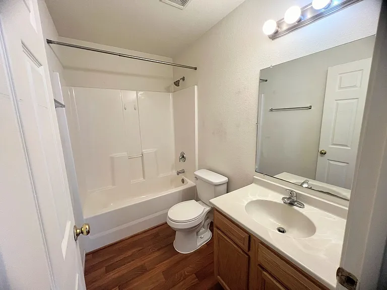 21057 Honest Ln — Photo 8