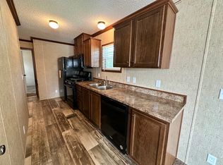 70 W Arizona St, Belleville, MI 48111